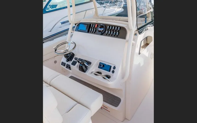 Slide: The Image of Grady-White Canyon 271 2026 - 10