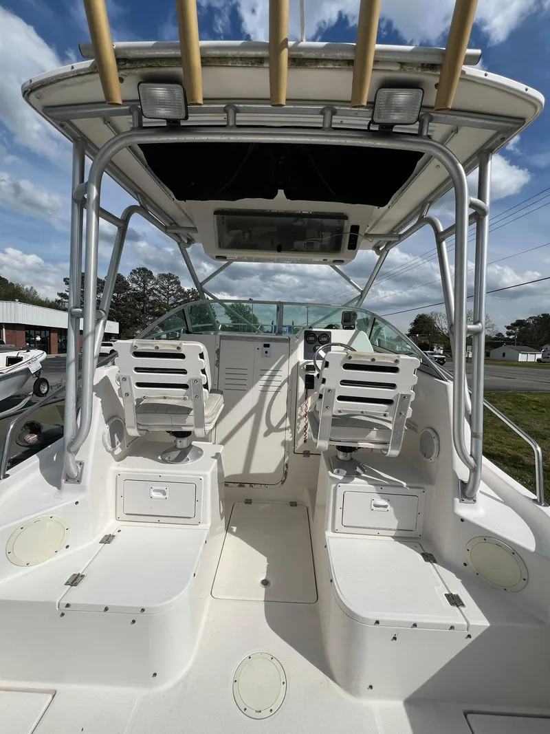 Slide: The Image of Robalo R235 Walkaround 2003 - 4