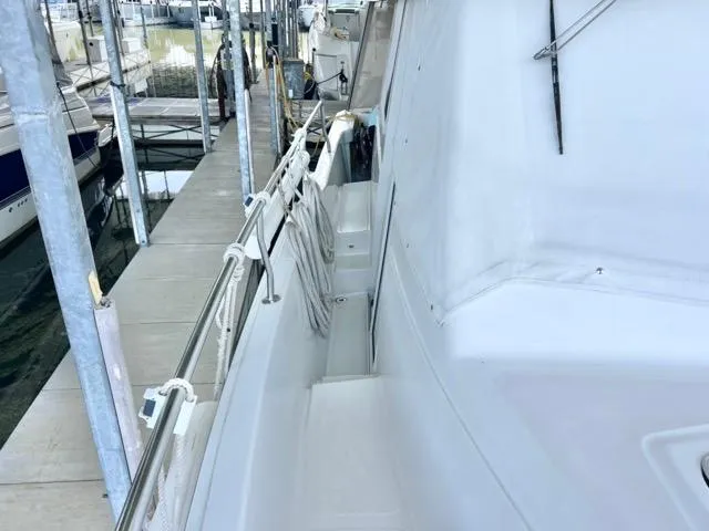 Slide: The Image of Mainship 390 Trawler 2002 - 50