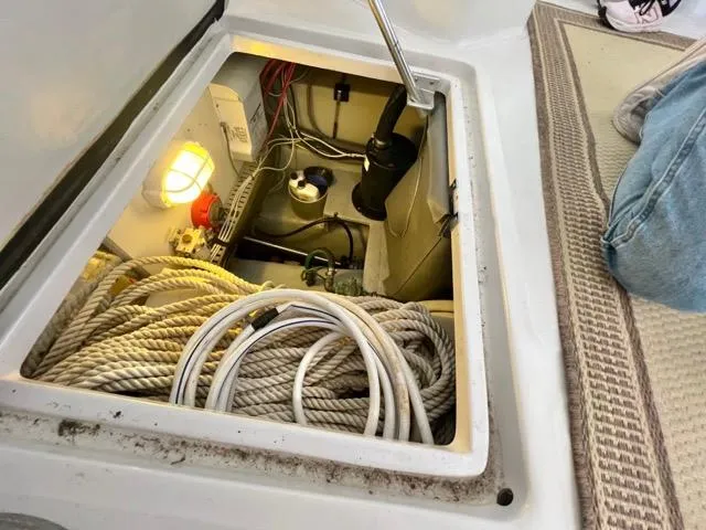 Slide: The Image of Mainship 390 Trawler 2002 - 52