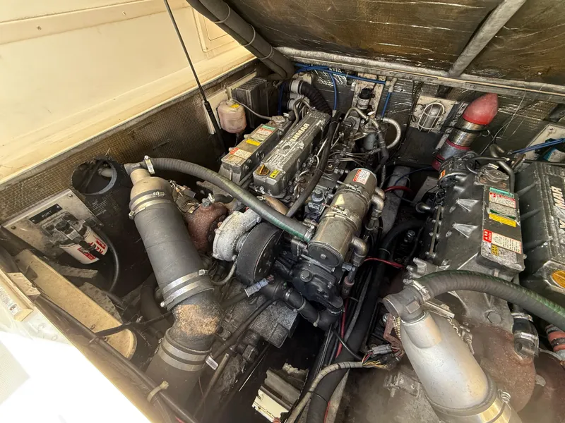 Slide: The Image of Engine compartment of a 2001 Albemarle 280 Express Sport Fisherman with diesel power. - 47