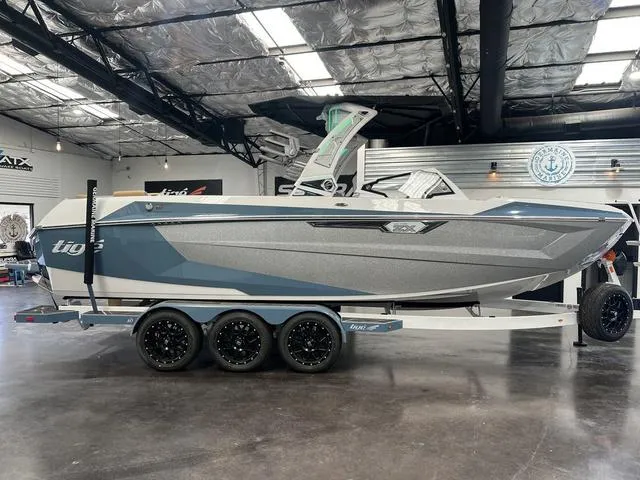 Slide: The Image of Tigé 25ZX 2025 - 1