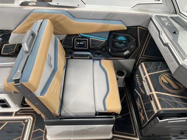 Slide: The Image of Tigé 25ZX 2025 - 10