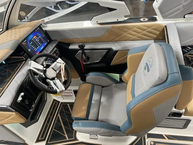 Slide: The Image of Tigé 25ZX 2025 - 11