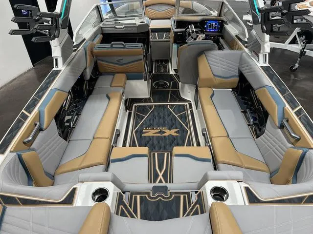 Slide: The Image of Tigé 25ZX 2025 - 9