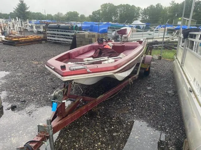 Slide: The Image of Ranger 1750 Fish and Play 1977 - 5