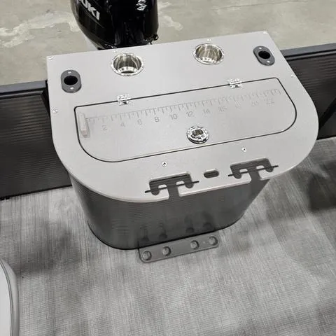 Slide: The Image of Qwest Qwest 20 XRE Cruise E-Class 2025 - 5