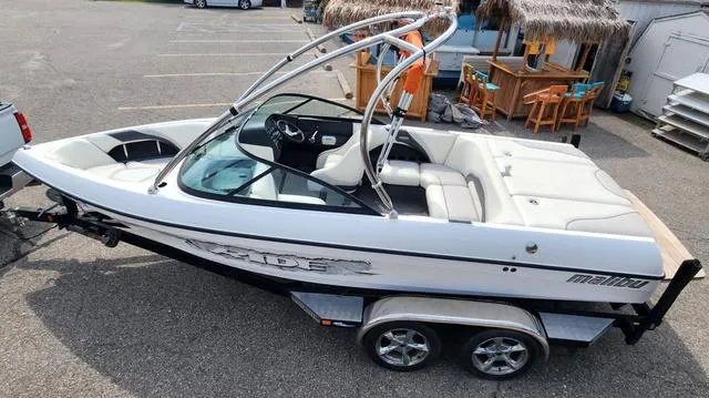 Slide: The Image of Malibu V-Ride Wakesetter 2008 - 8