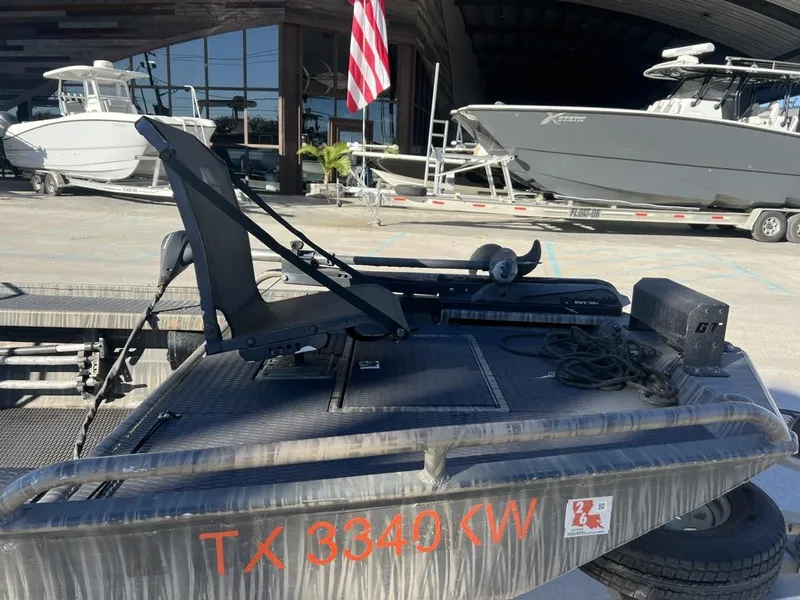 Slide: The Image of Gator-Tail 1754 Extreme 2017 - 10