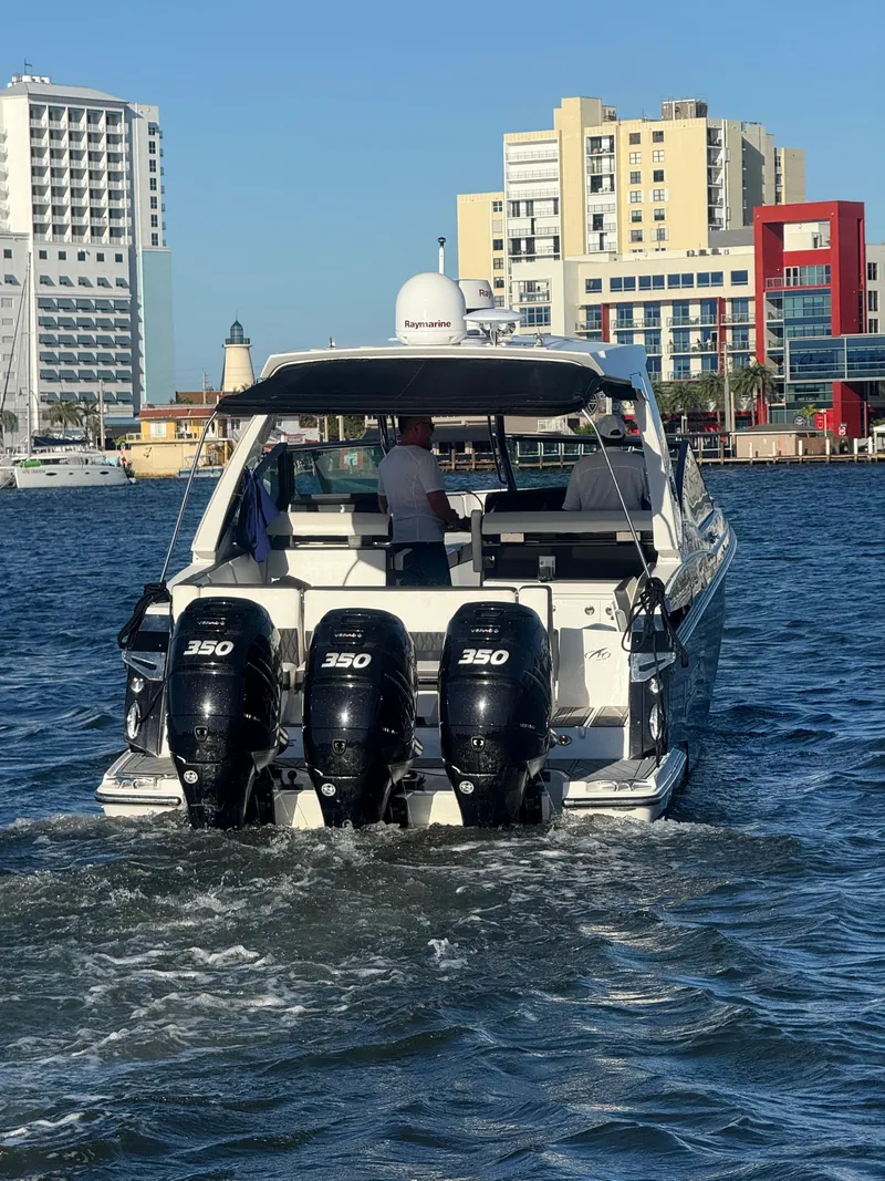 Slide: The Image of Monterey 385 Super Express 2020 - 68