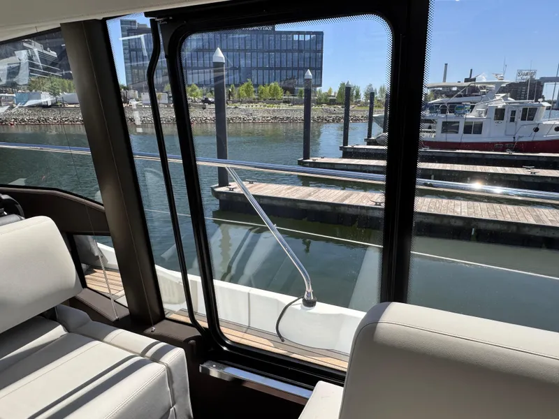 Slide: The Image of Prestige 520 Fly 2023 - 57