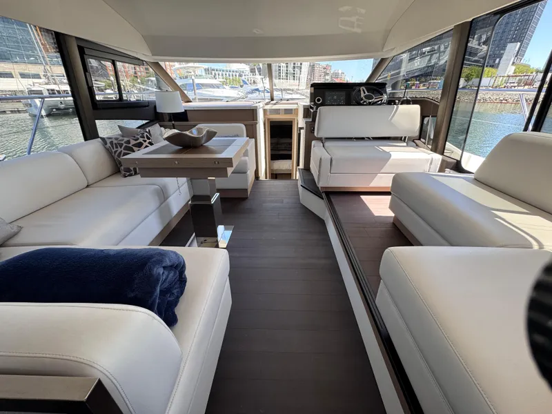 Slide: The Image of Prestige 520 Fly 2023 - 60