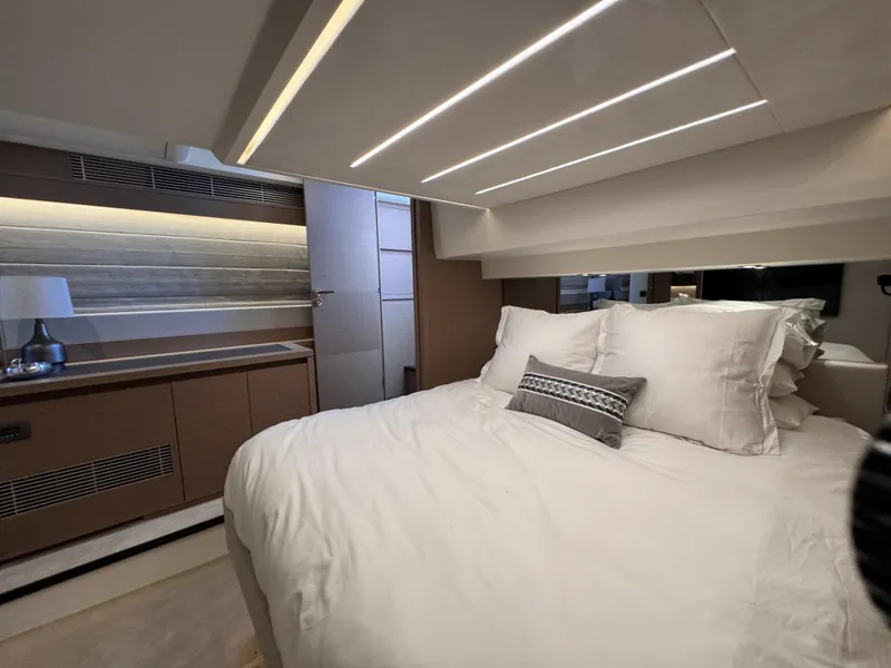 Slide: The Image of Prestige 520 Fly 2023 - 83