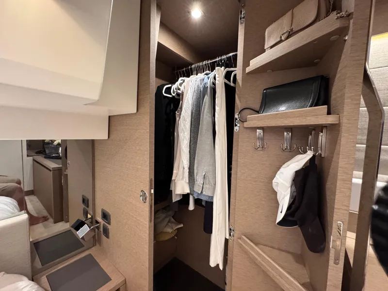 Slide: The Image of Prestige 520 Fly 2023 - 87