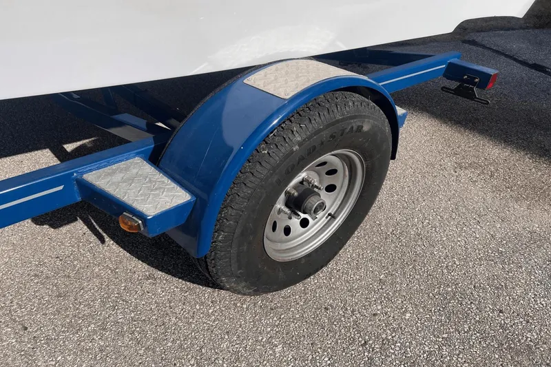 Slide: The Image of Four Winns 190 Horizon 2021 - 3