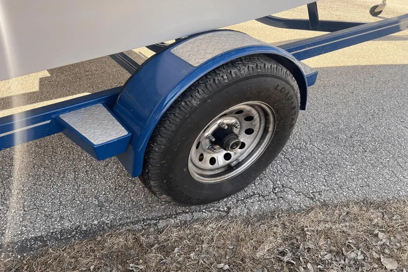 Slide: The Image of Four Winns 190 Horizon 2021 - 7