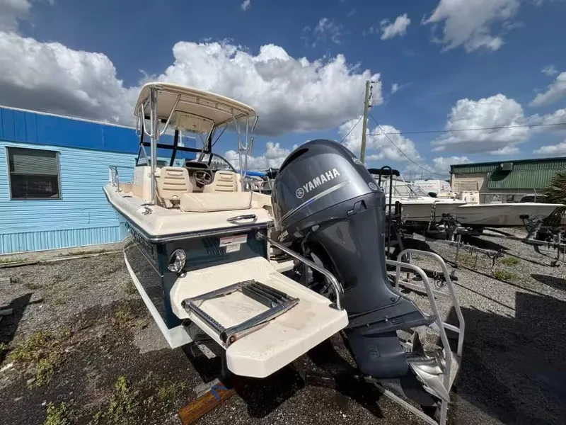 Slide: The Image of Grady-White Adventure 208 2017 - 4