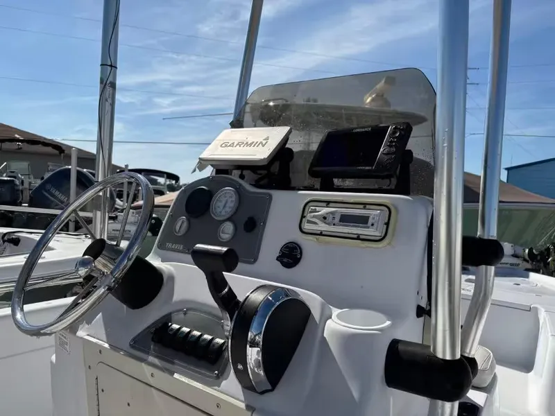 Slide: The Image of Fishmaster 210 TRAVIS EDITION 2001 - 10