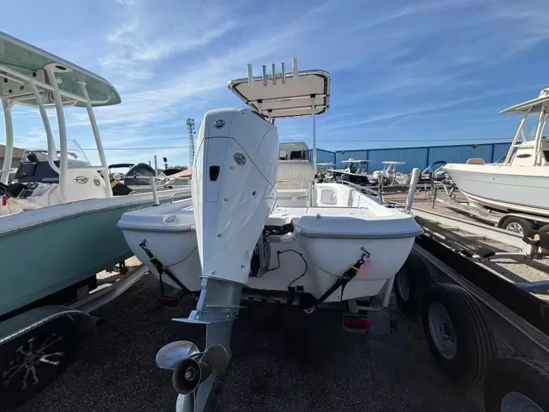 Slide: The Image of Fishmaster 210 TRAVIS EDITION 2001 - 12