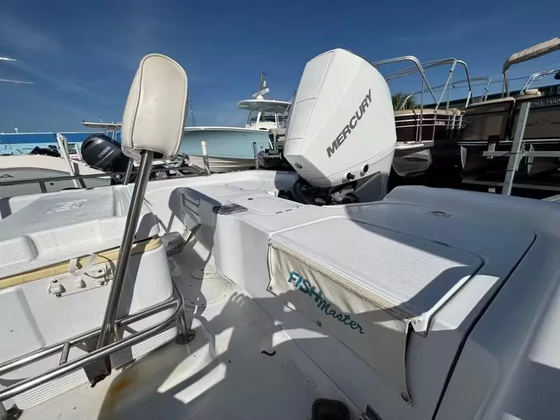 Slide: The Image of Fishmaster 210 TRAVIS EDITION 2001 - 9