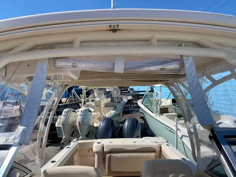 Slide: The Image of Grady-White Freedom 275 2014 - 4