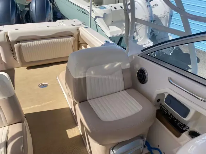 Slide: The Image of Grady-White Freedom 275 2014 - 7