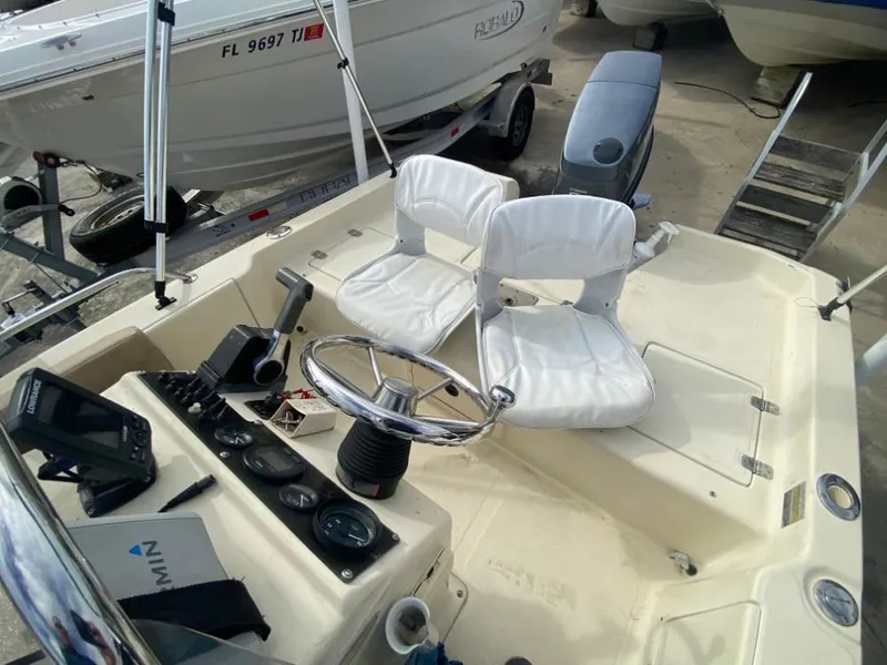 Slide: The Image of Scout 162 Sportfish 1999 - 3