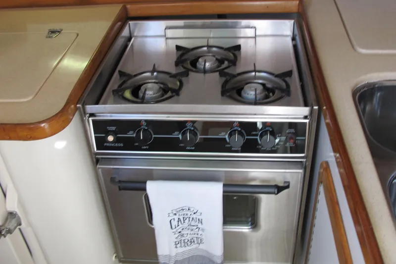 Slide: The Image of Stainless steel stove in 2007 Catalina 387 yacht kitchen. - 37