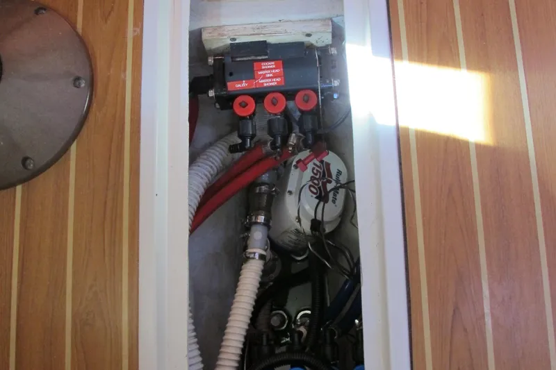 Slide: The Image of Catalina 387 2007 - 53