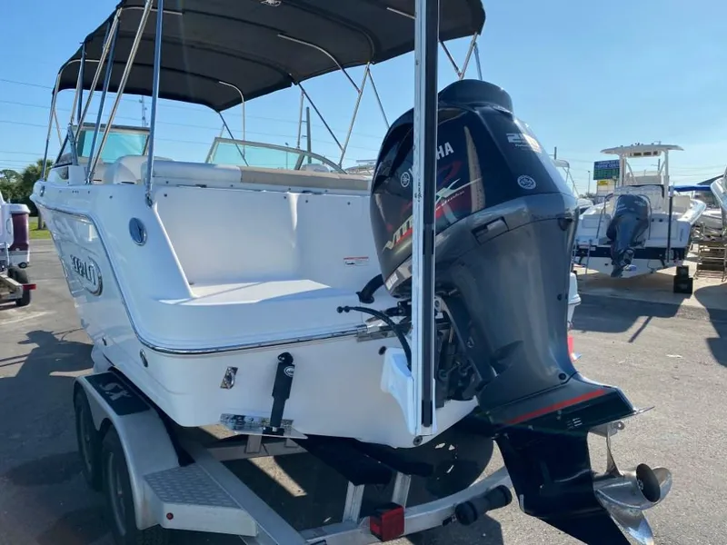 Slide: The Image of Robalo R227 Dual Console 2019 - 2