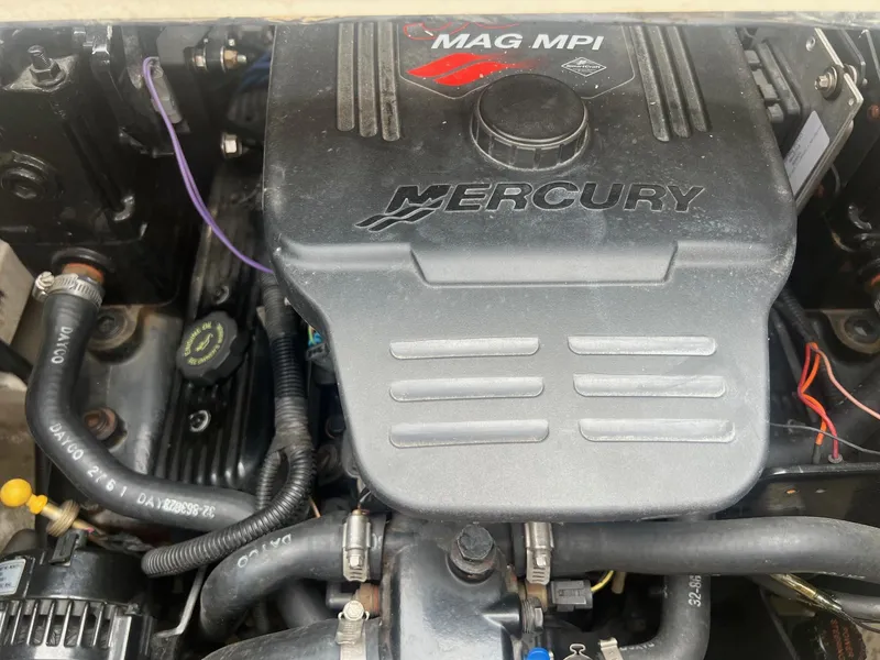 Slide: The Image of Mercury Mag MPI engine in a 2002 Maxum 2300 SR boat. - 26
