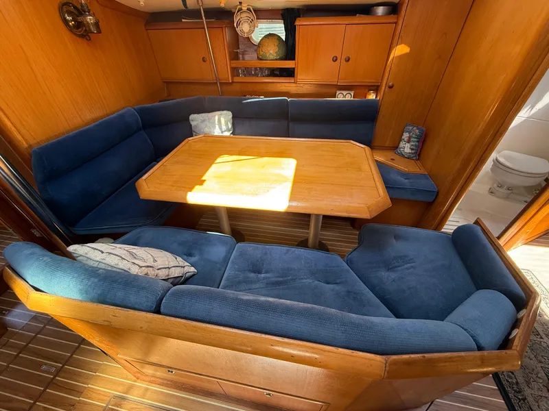 Slide: The Image of Jeanneau Sun Odyssey 42.2 1999 - 57