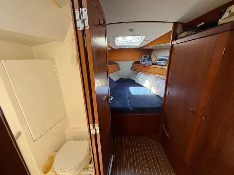 Slide: The Image of Jeanneau Sun Odyssey 42.2 1999 - 61