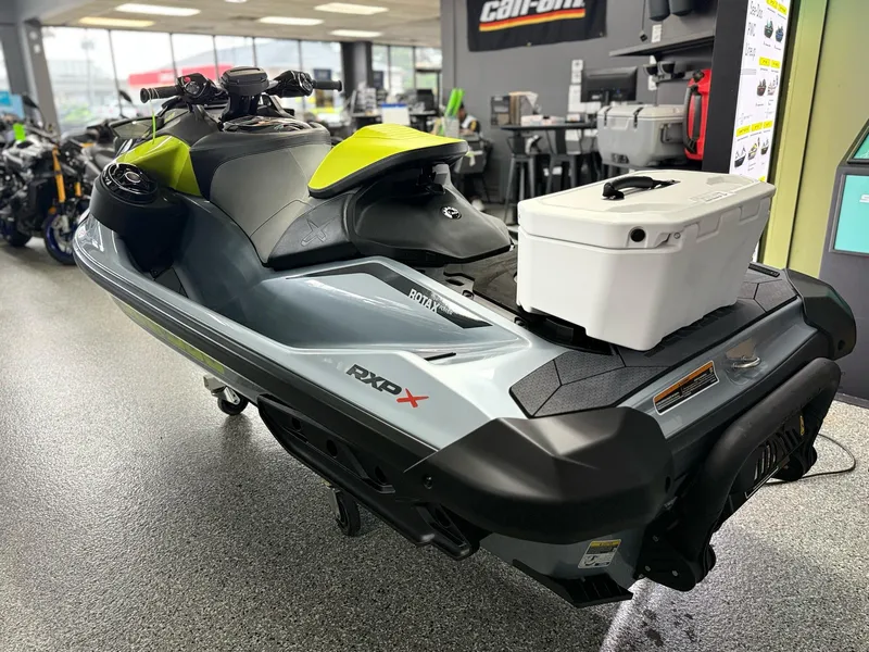 Slide: The Image of Sea-Doo RXP-X 325 Tech Package 2025 - 5