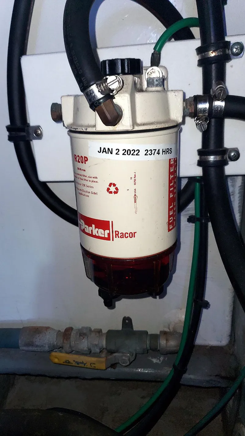 Slide: The Image of Generator Fuel Filtration - 38