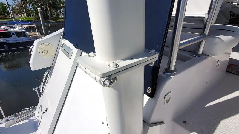 Slide: The Image of Hinged Mast - 70