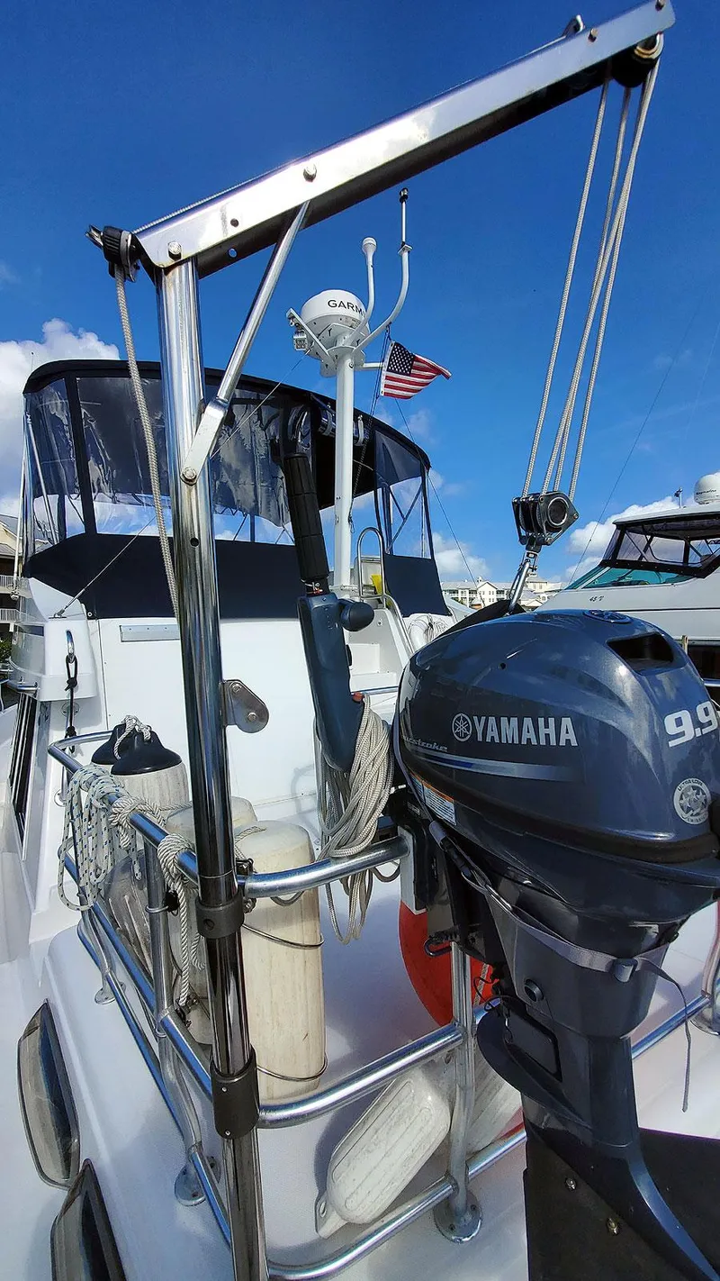 Slide: The Image of Outboard Davit - 73