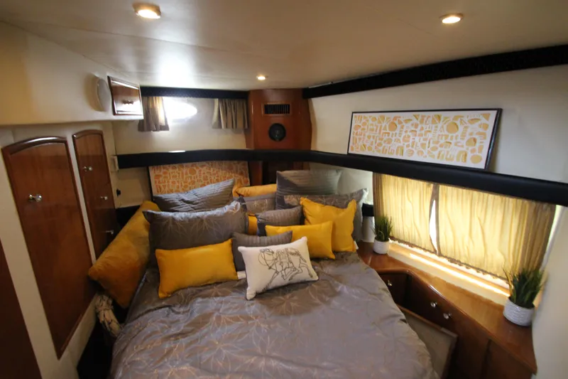 Slide: The Image of Carver 366 Motor Yacht 2002 - 54