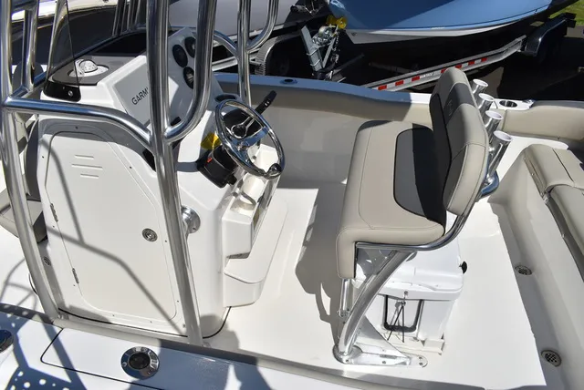 Slide: The Image of Key West Boats 203 FS 2026 - 10