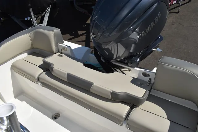 Slide: The Image of Key West Boats 203 FS 2026 - 21