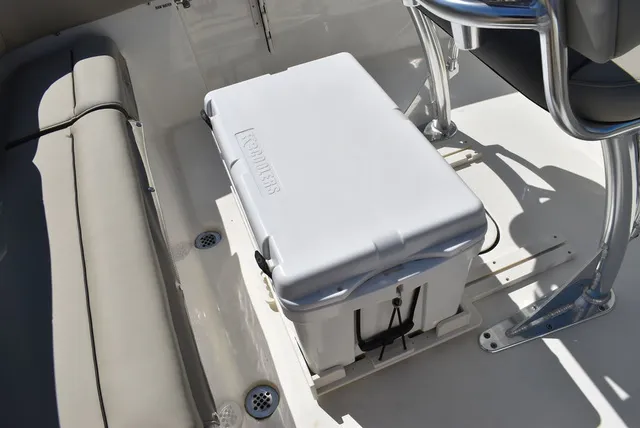 Slide: The Image of Key West Boats 203 FS 2026 - 29