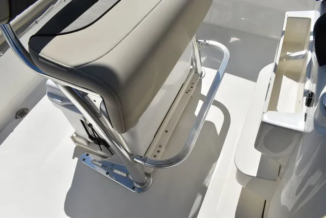 Slide: The Image of Key West Boats 203 FS 2026 - 32