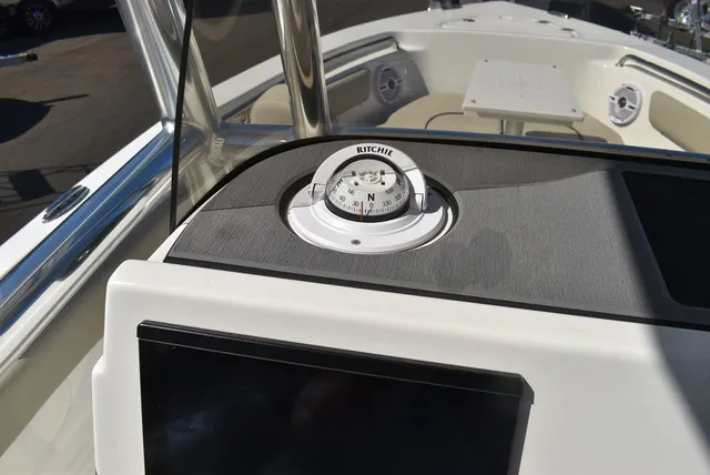 Slide: The Image of Key West Boats 203 FS 2026 - 37