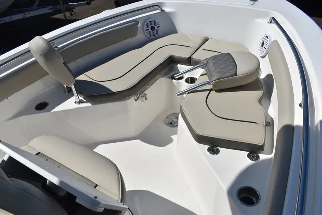 Slide: The Image of Key West Boats 203 FS 2026 - 45
