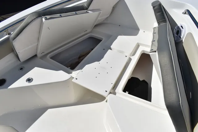 Slide: The Image of Key West Boats 203 FS 2026 - 47