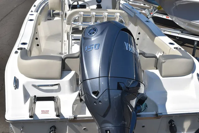 Slide: The Image of Key West Boats 203 FS 2026 - 7