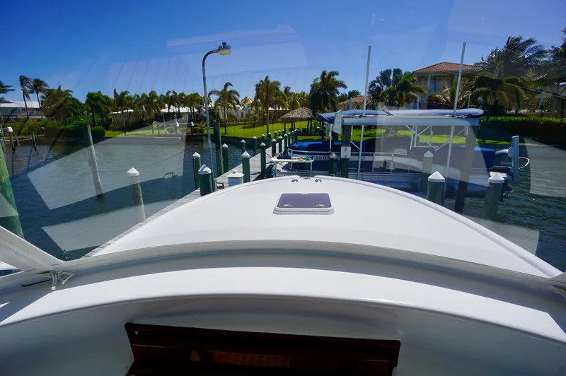 Slide: The Image of Dixon 34 Osprey - Bow - 11