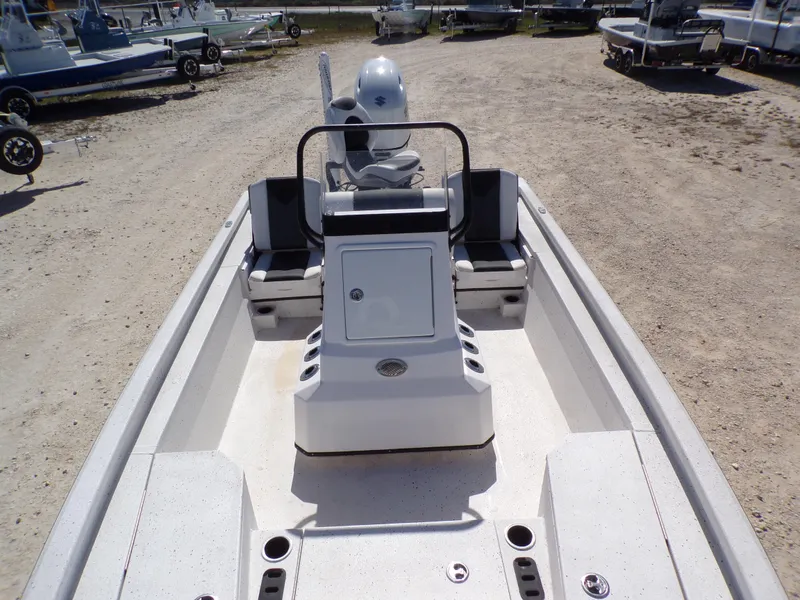 Slide: The Image of Vexus AVX2180CC 2023 - 16