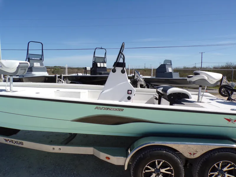 Slide: The Image of Vexus AVX2180CC 2023 - 24