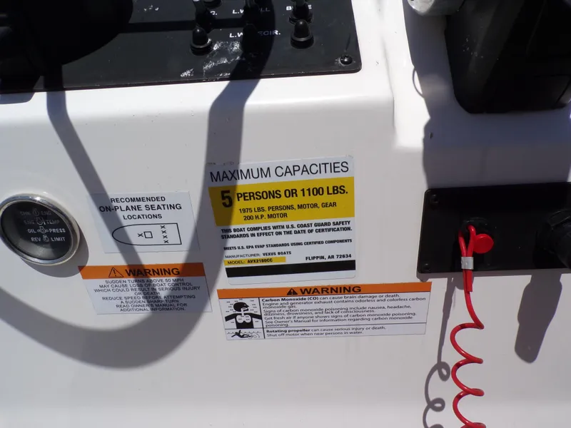 Slide: The Image of Vexus AVX2180CC 2023 - 25